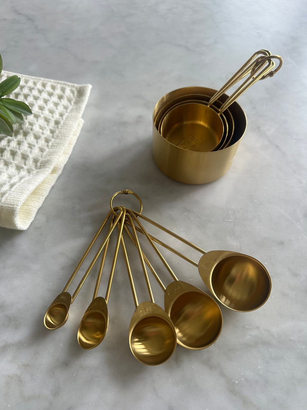 Sorrento Gold Measuring Cups & Spoons Set-3