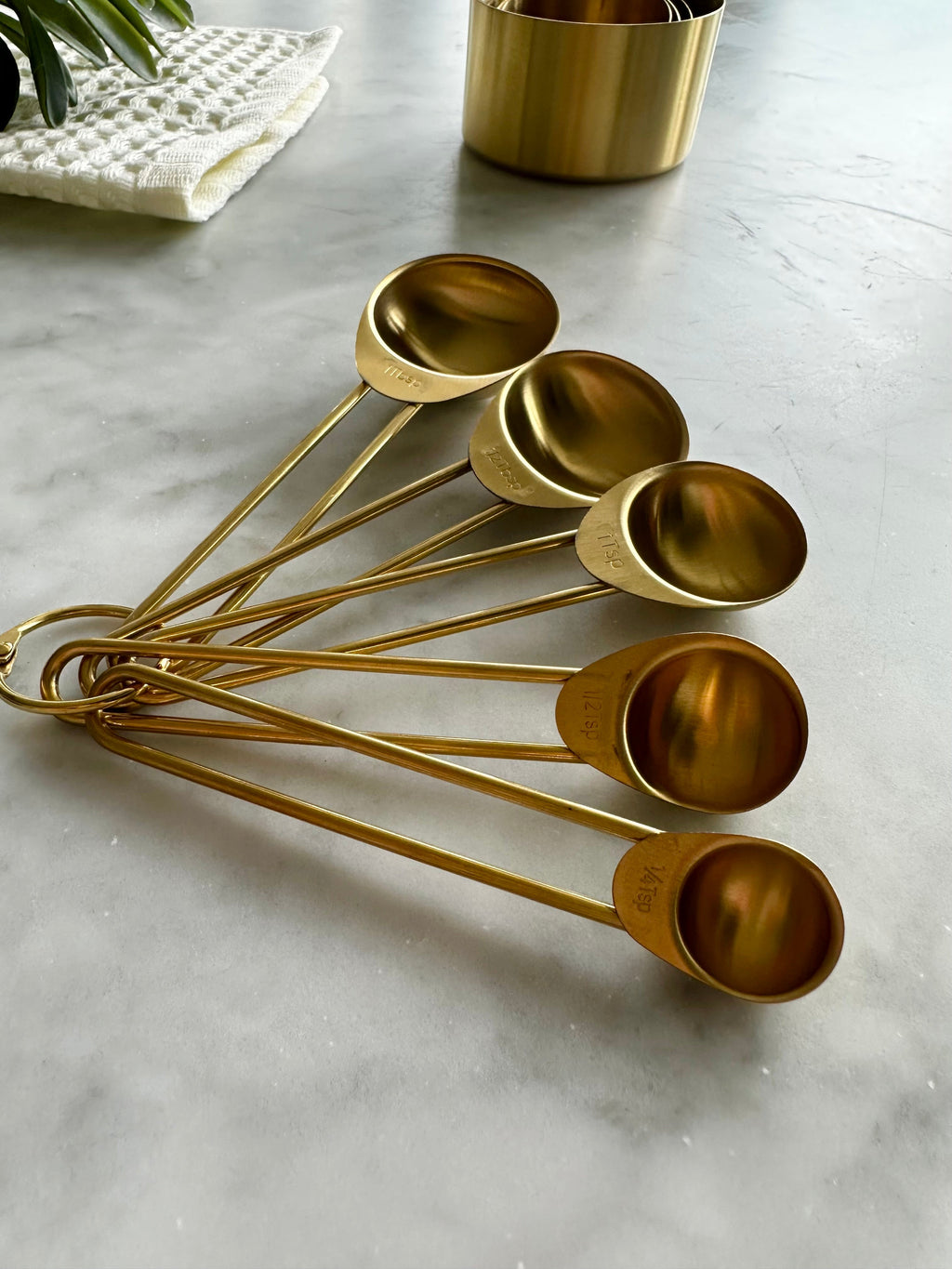Sorrento Gold Measuring Cups & Spoons Set-1